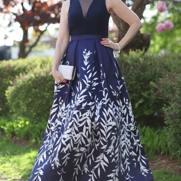 Morgan & Co. Dresses & Skirts - Prom/Bridemaid Dress Sz 16 Navy w/Pockets